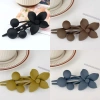 New crested duck hair clip and Grid-colored hair clips and accessories Specification image